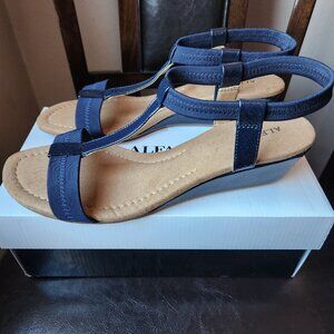 Alfani Vacanza Womens Faux Leather Wedge Sandals - Sz 9W